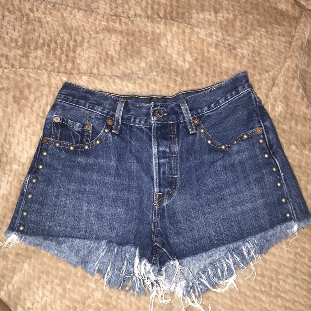 LEVI’S 501 DENIM SHORTS